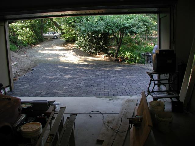 D08